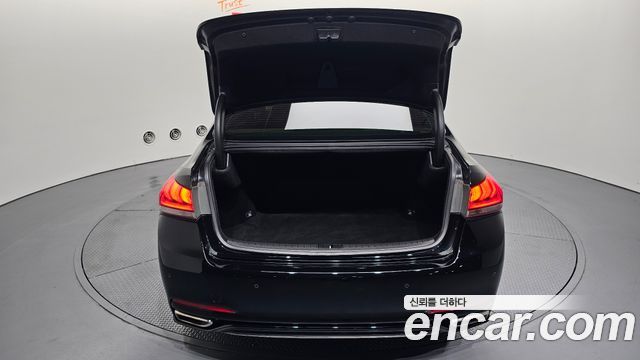 Hyundai Genesis 2016 — photo 26