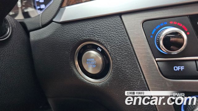 Hyundai Genesis 2016 — photo 27
