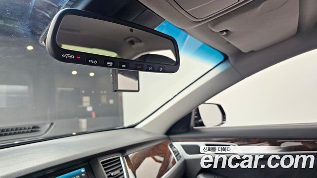 Hyundai Genesis 2016 — photo 28