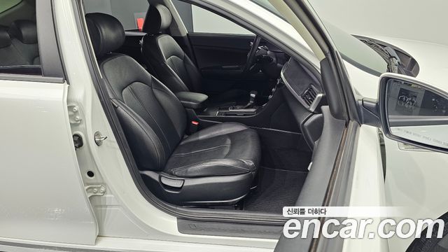 Kia K5 2019 — photo 13