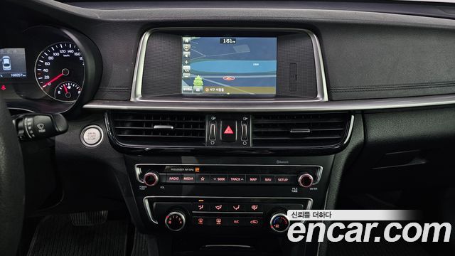 Kia K5 2019 — photo 19