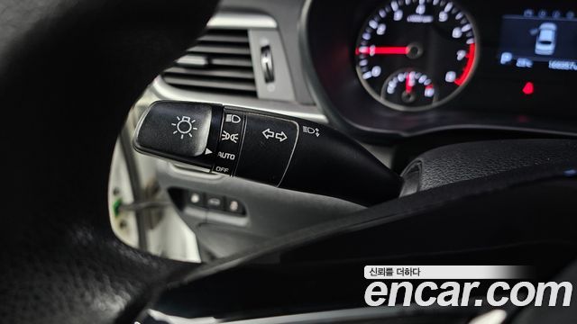 Kia K5 2019 — photo 22