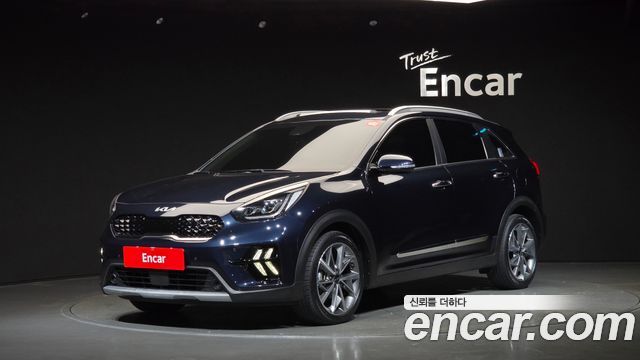 Kia Niro 2022 — photo 1