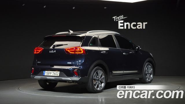Kia Niro 2022 — photo 2