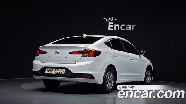Hyundai AVANTE 2019 — photo 2