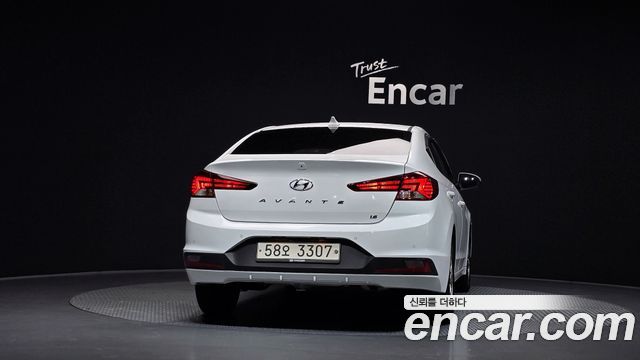 Hyundai AVANTE 2019 — photo 4