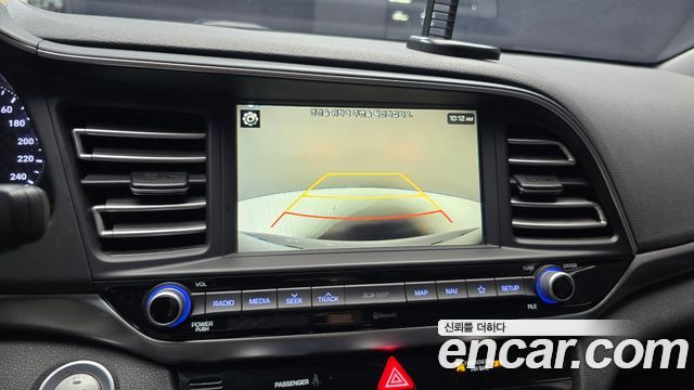 Hyundai AVANTE 2019 — photo 15