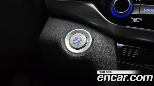 Hyundai AVANTE 2019 — photo 18