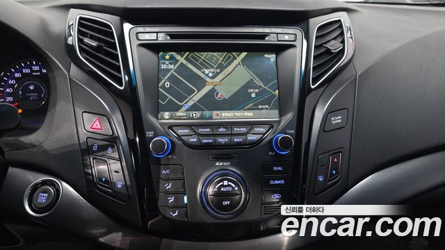 Hyundai i40 2012 — photo 19