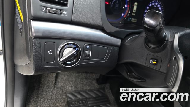 Hyundai i40 2012 — photo 25