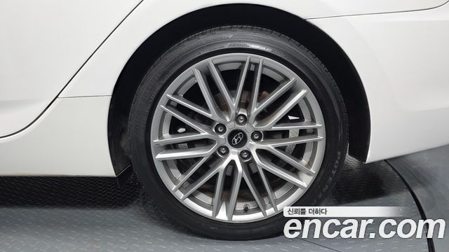 Hyundai i40 2012 — photo 7