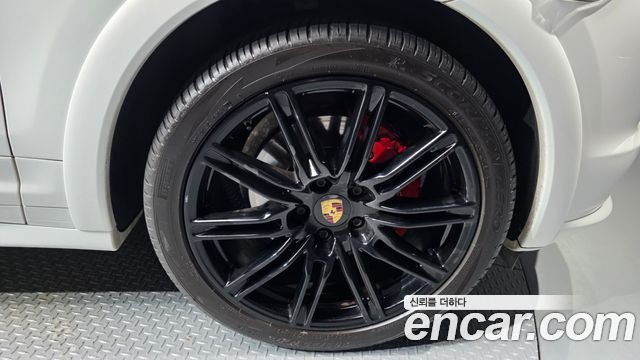 Porsche Cayenne 2013 — photo 5