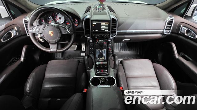 Porsche Cayenne 2013 — photo 7