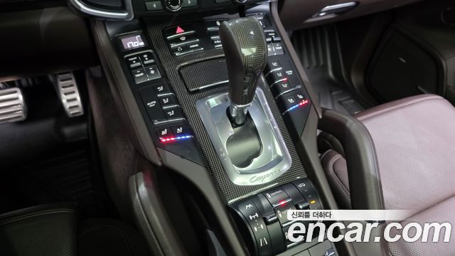 Porsche Cayenne 2013 — photo 9