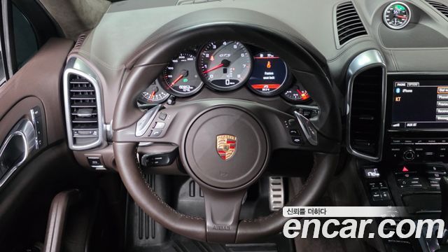 Porsche Cayenne 2013 — photo 13