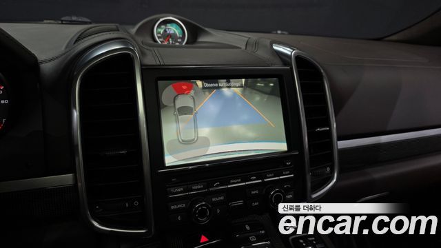 Porsche Cayenne 2013 — photo 15