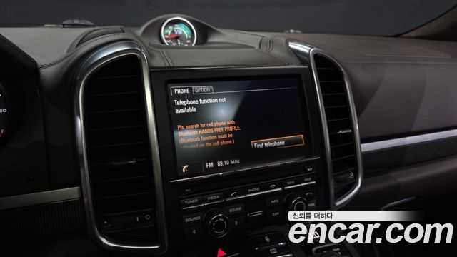 Porsche Cayenne 2013 — photo 16