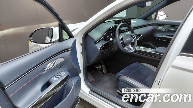 Genesis GV70 2021 — photo 13