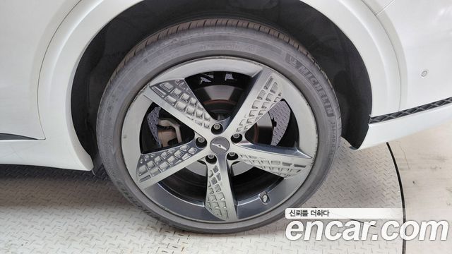Genesis GV70 2021 — photo 7