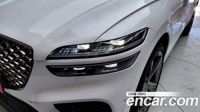 Genesis GV70 2021 — photo 8