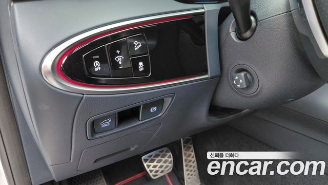Genesis GV70 2021 — photo 27