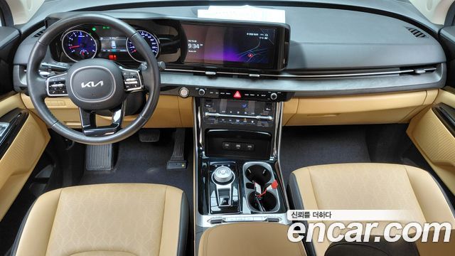 Kia Canival 2023 — photo 10