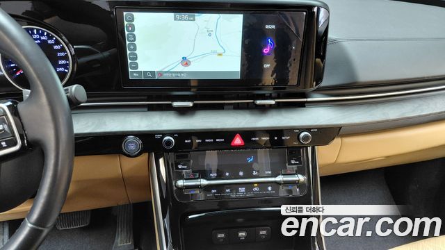 Kia Canival 2023 — photo 19