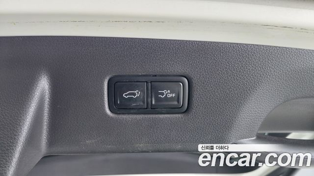 Kia Canival 2023 — photo 23