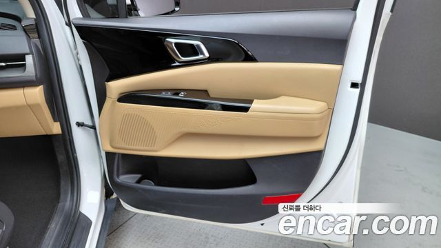 Kia Canival 2023 — photo 14