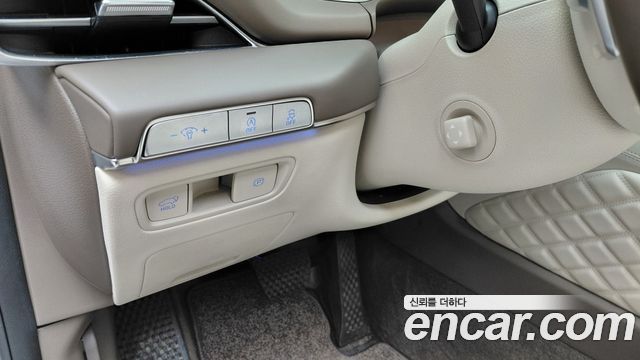 Genesis GV80 2023 — photo 27