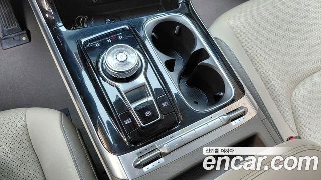 Kia Canival 2022 — photo 12