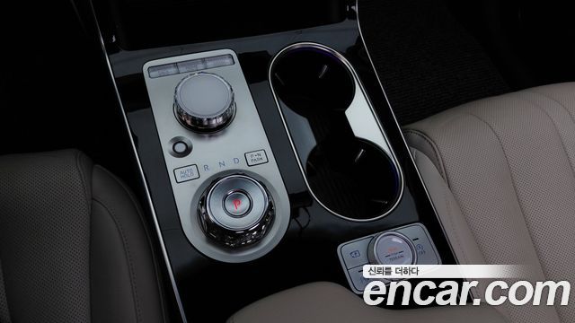 Genesis GV80 2025 — photo 12