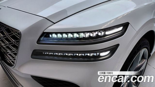 Genesis GV80 2025 — photo 8