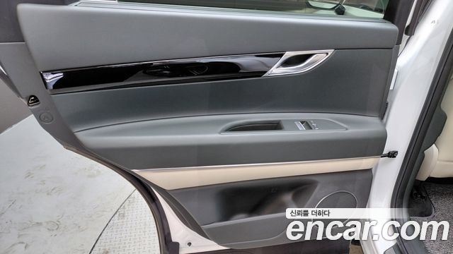 Genesis GV80 2025 — photo 15