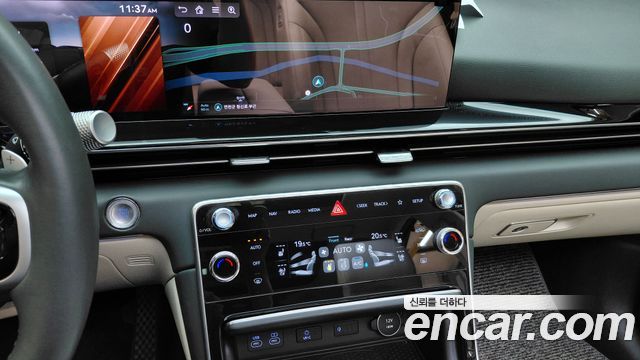 Genesis GV80 2025 — photo 28