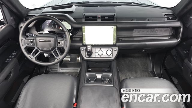 Land Rover Defender 2026 — photo 7