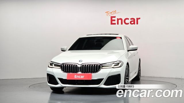 BMW 5-Series 2023 — photo 3