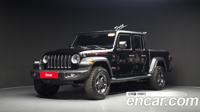 Jeep Gladiator 2023 — photo 32