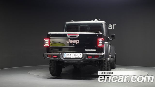 Jeep Gladiator 2023 — photo 4