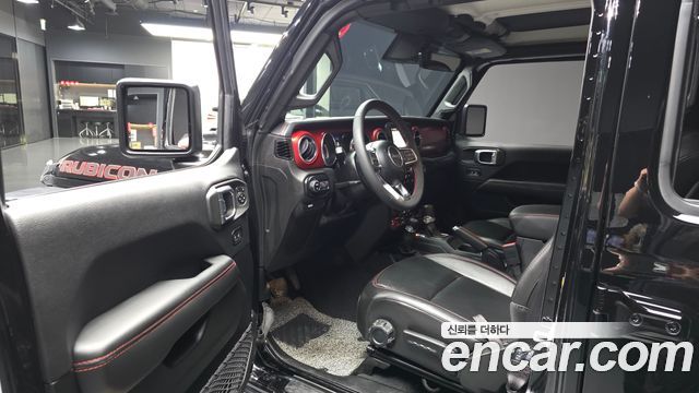 Jeep Gladiator 2023 — photo 13