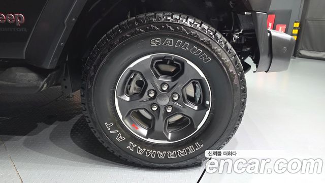 Jeep Gladiator 2023 — photo 7