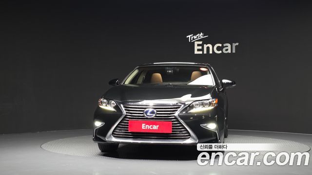 Lexus ES 2016 — photo 3