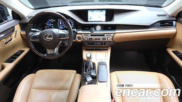 Lexus ES 2016 — photo 7