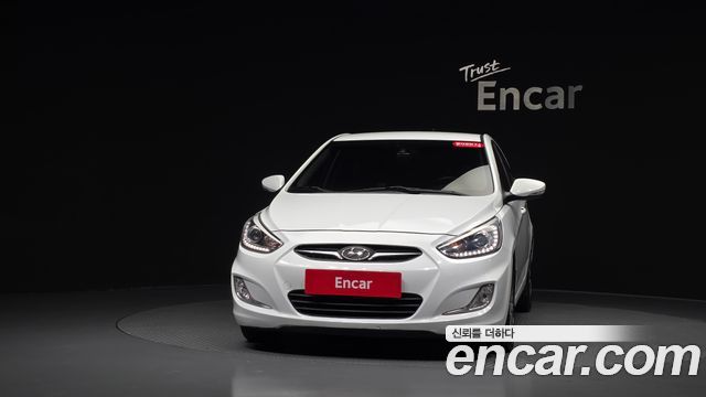 Hyundai Accent 2014 — photo 3
