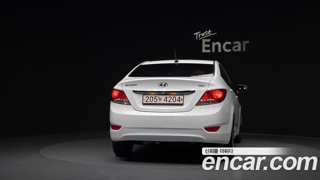 Hyundai Accent 2014 — photo 4