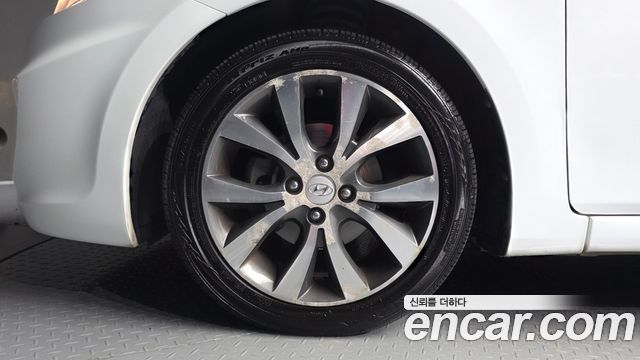 Hyundai Accent 2014 — photo 5
