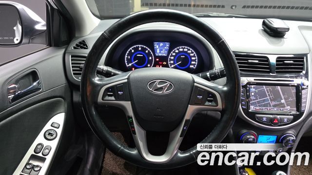 Hyundai Accent 2014 — photo 19