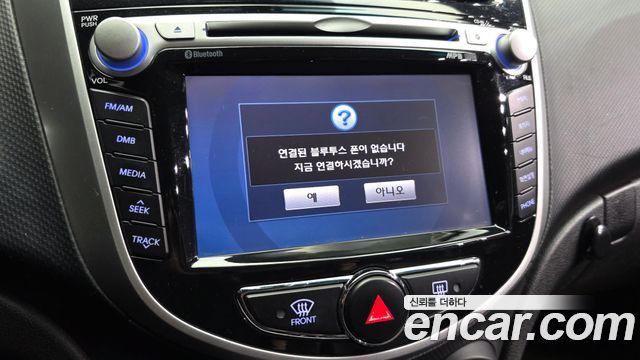 Hyundai Accent 2014 — photo 21