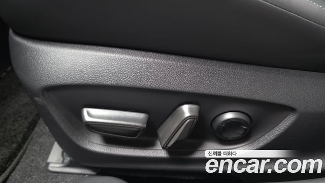 Toyota Prius 2026 — photo 32