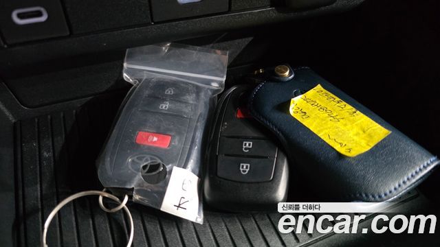 Toyota Prius 2026 — photo 33